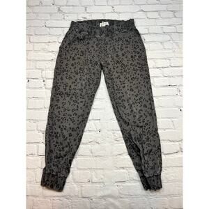 Anthropologie Cloth & Stone joggers Grey Animal Print elastic waist size M A292